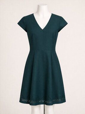 Sequin Hearts Fit & Flare Dress Dark Green Size Jr 3 EUC